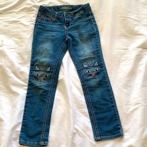 💰3/$50 VIGOSS Capri stretch jeans with cats on knee 5/6